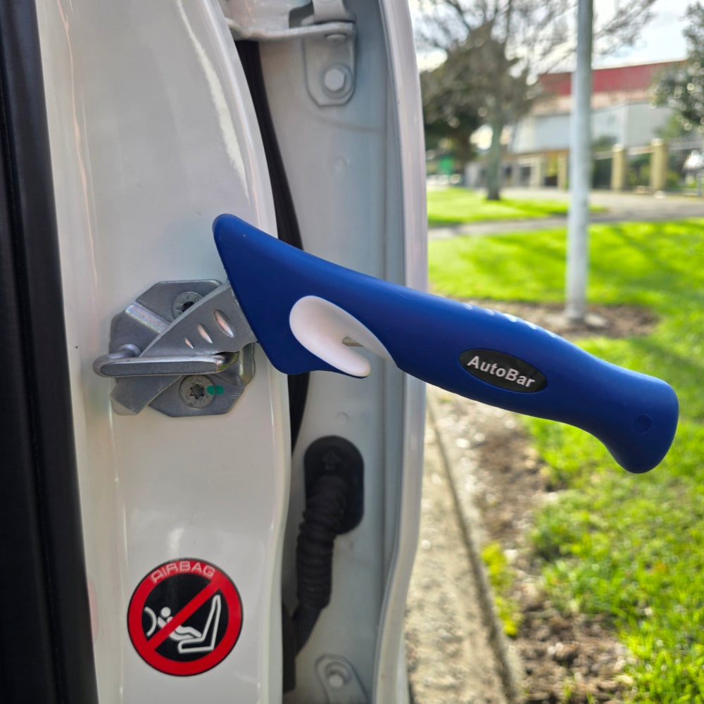 auto bar attached to car